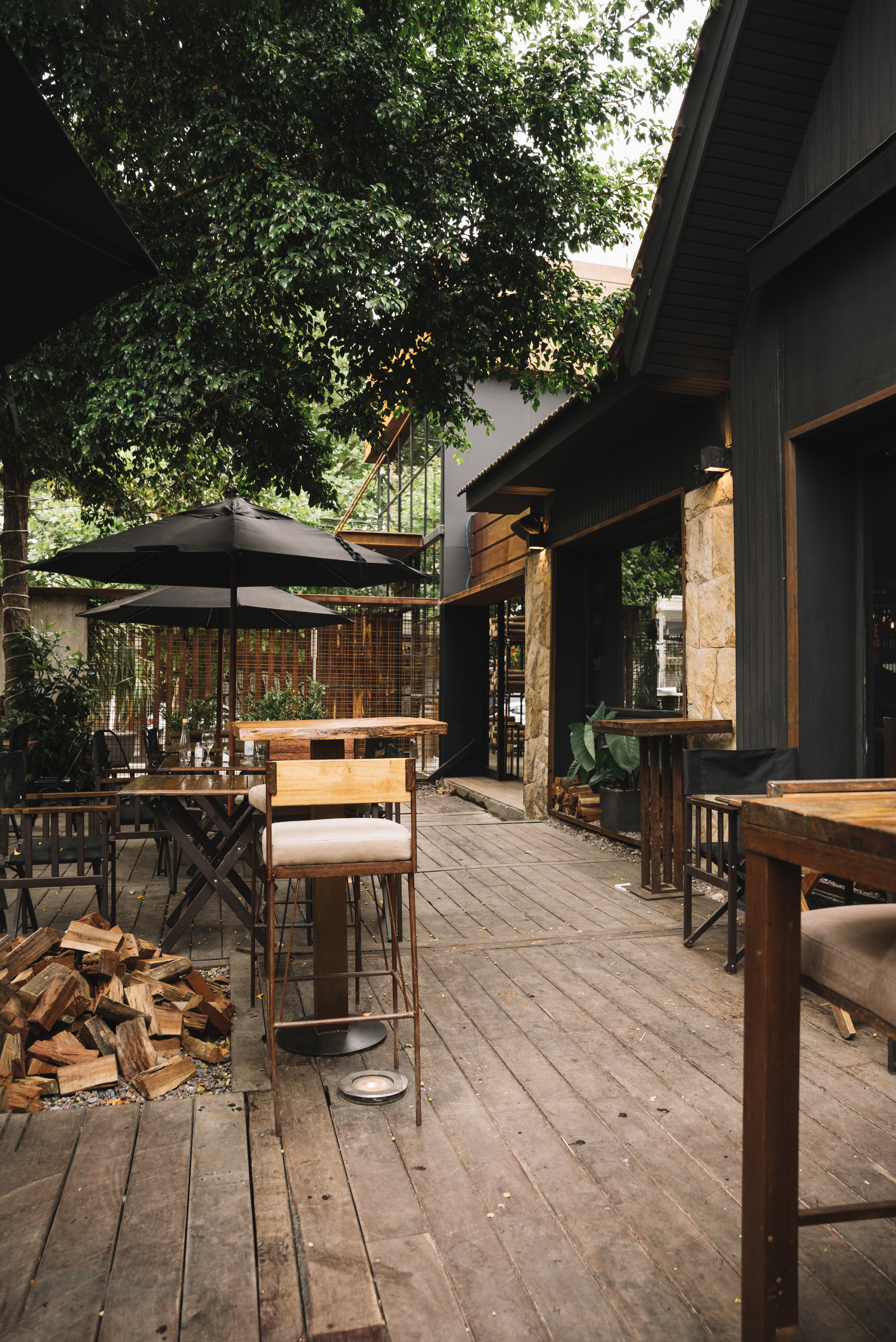 Our cozy outdoor dining area
